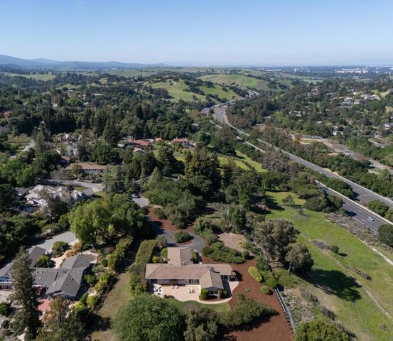 27133 Adonna Court, Los Altos Hills, CA 94022