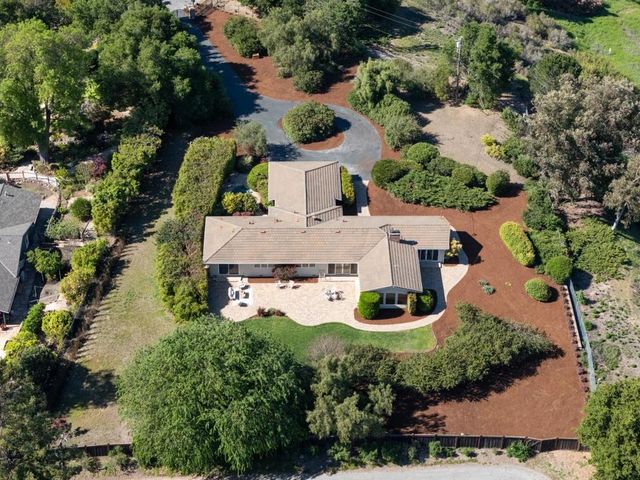 27133 Adonna Court, Los Altos Hills, CA 94022