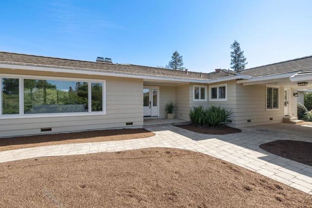 27133 Adonna Court, Los Altos Hills, CA 94022