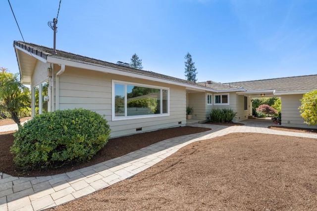 27133 Adonna Court, Los Altos Hills, CA 94022