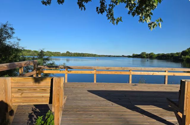 1844 E Shore Drive, Maplewood, MN 55109