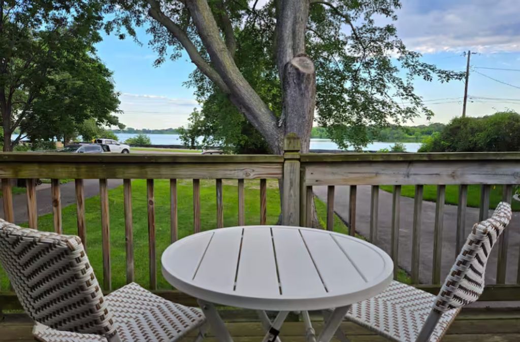 1844 E Shore Drive, Maplewood, MN 55109 — photo 2