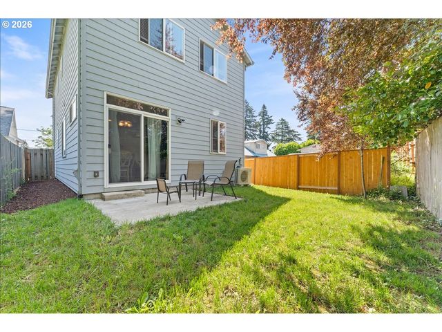 15667 Se RAINIER Ave, Clackamas, OR 97015