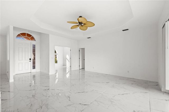 3972 Ruxton RD, Naples, FL 34116