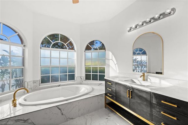 3972 Ruxton RD, Naples, FL 34116