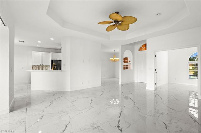 3972 Ruxton RD, Naples, FL 34116