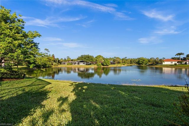 3972 Ruxton RD, Naples, FL 34116