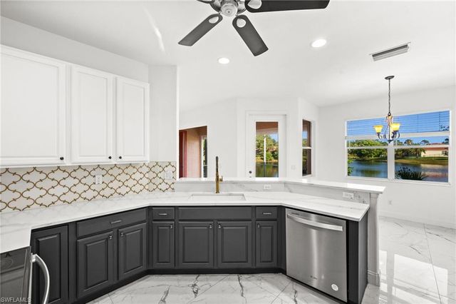 3972 Ruxton RD, Naples, FL 34116