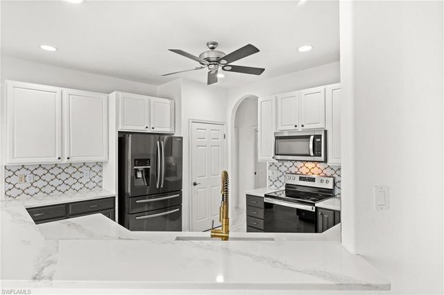 3972 Ruxton RD, Naples, FL 34116