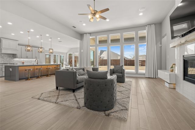 548 Horsetail Way, Haslet, TX 76052