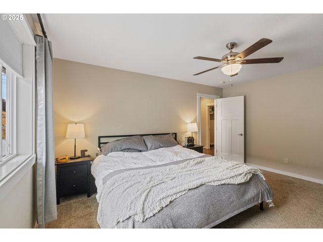 409 S STATE St, Sutherlin, OR 97479