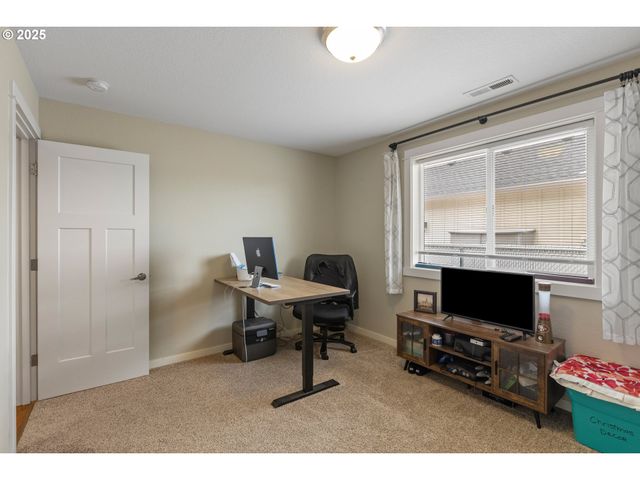 409 S STATE St, Sutherlin, OR 97479