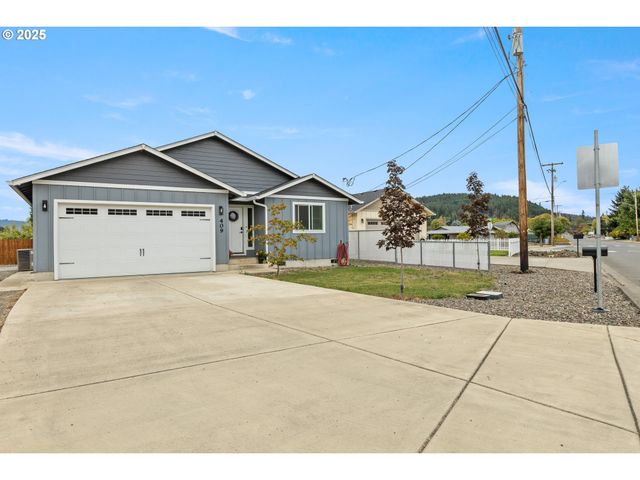 409 S STATE St, Sutherlin, OR 97479
