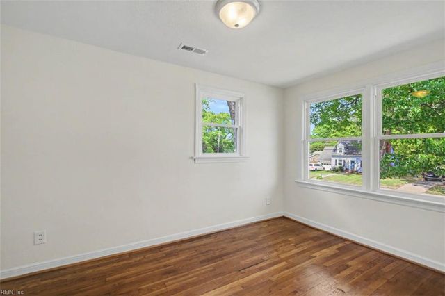 213 Brooke DR, Hampton, VA 23663