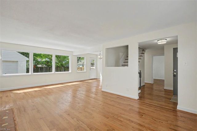 213 Brooke DR, Hampton, VA 23663