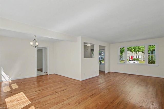 213 Brooke DR, Hampton, VA 23663