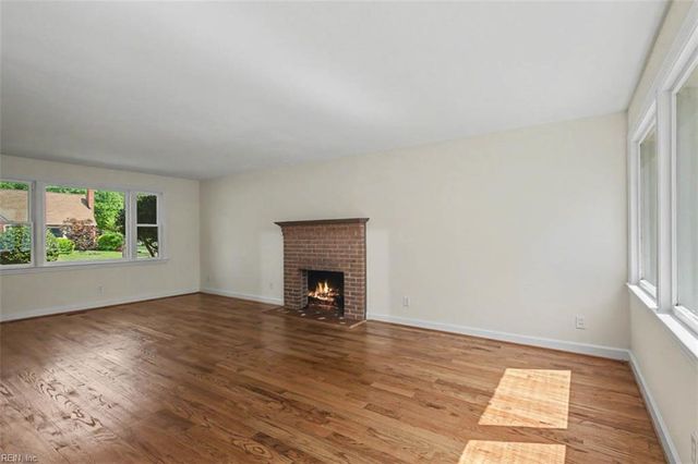 213 Brooke DR, Hampton, VA 23663