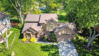 6718 Forest Park Drive, City Of Troy, MI 48098