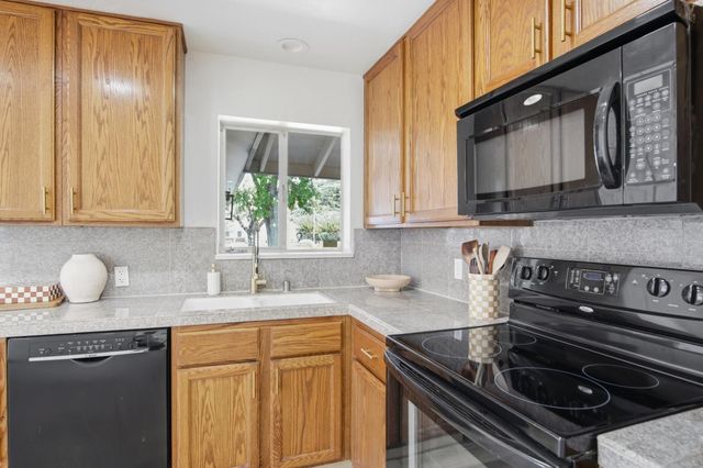 316 Tokay Ave, Modesto, CA 95350