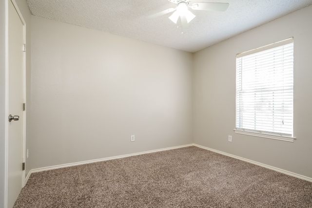 6117 Autumn Springs Drive, Arlington, TX 76001