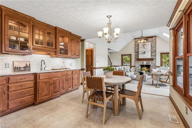 3 Carmines CT, Poquoson, VA 23662