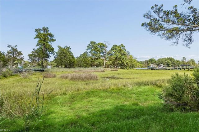 3 Carmines CT, Poquoson, VA 23662