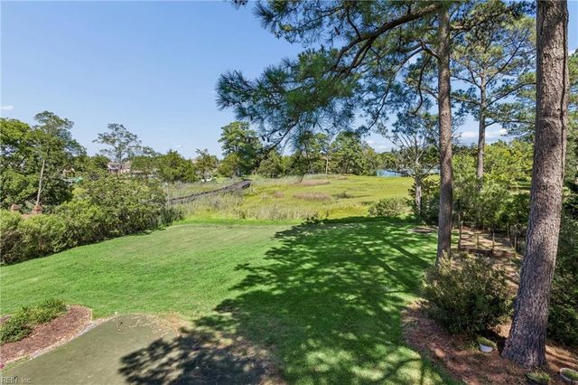 3 Carmines CT, Poquoson, VA 23662