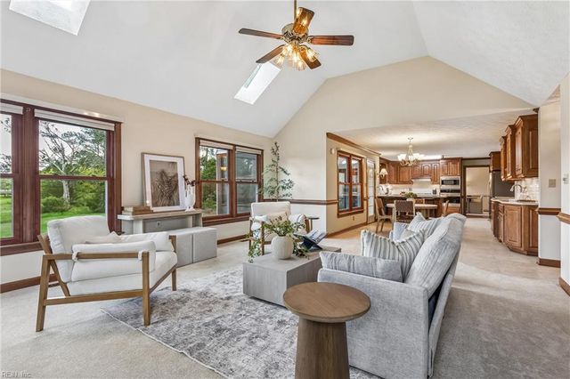3 Carmines CT, Poquoson, VA 23662