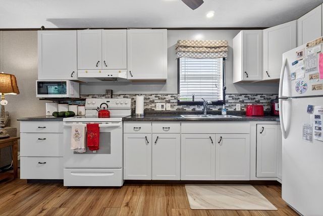 175 Humphrey Rd, Walling, TN 38587