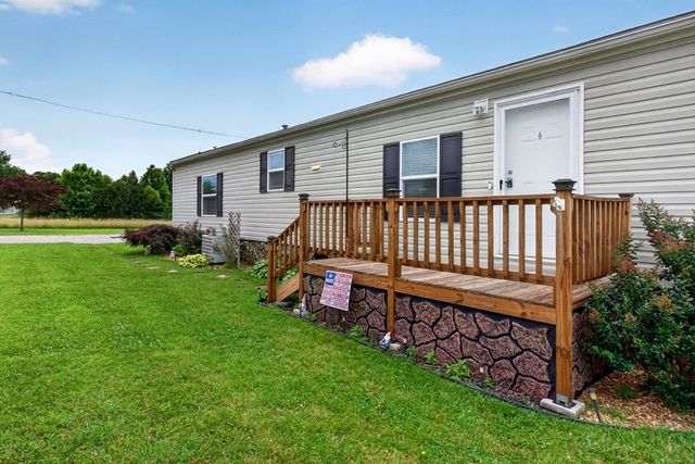175 Humphrey Rd, Walling, TN 38587