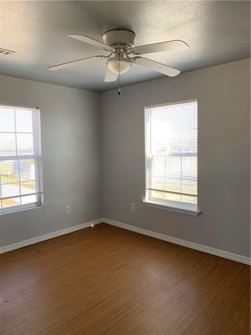 700 Virginia Street 202, Springdale, AR 72764