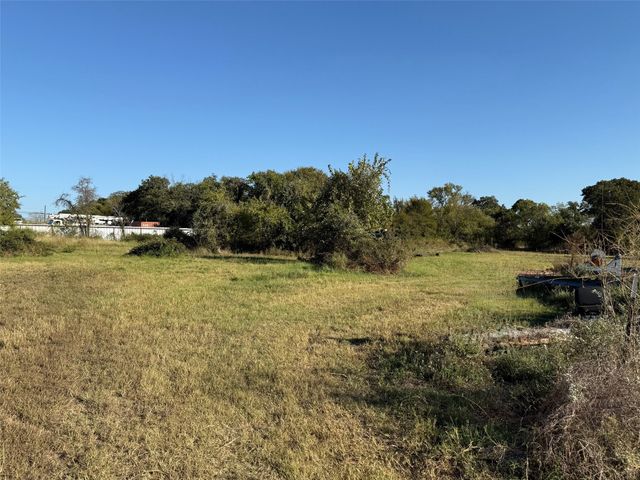 1633 Kay Lane, Reno, TX 76020