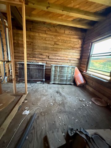 1633 Kay Lane, Reno, TX 76020