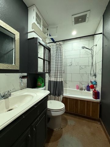 1633 Kay Lane, Reno, TX 76020