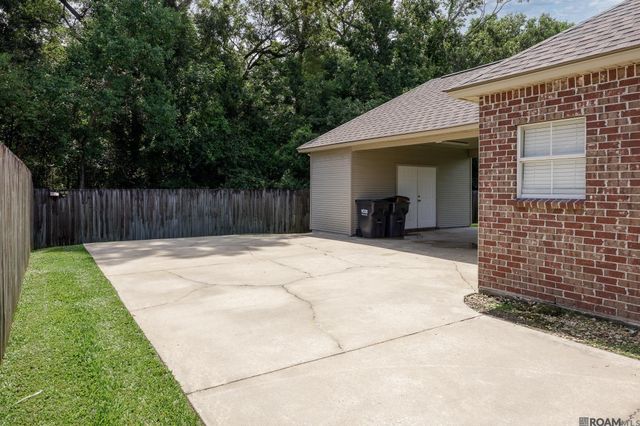 11078 Reyn Dr, Gonzales, LA 70737