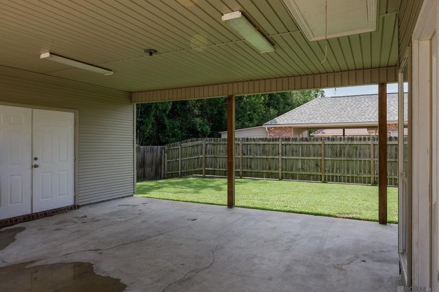 11078 Reyn Dr, Gonzales, LA 70737