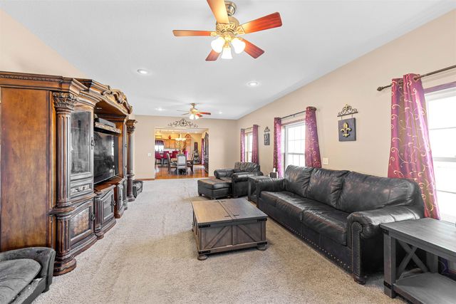 1140 W Hidden Springs Rd, Salina, KS 67401