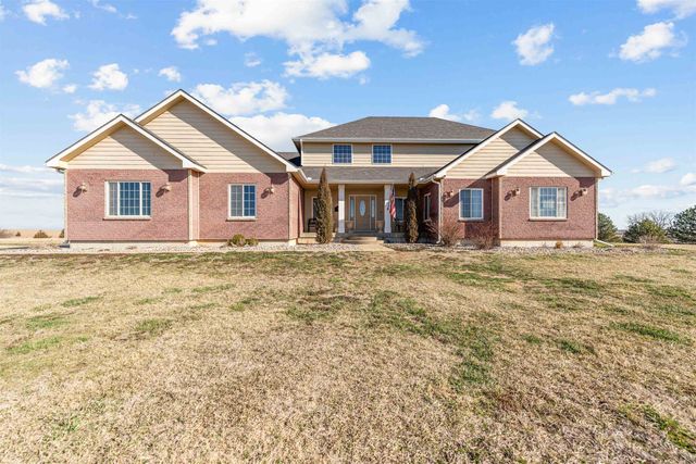 1140 W Hidden Springs Rd, Salina, KS 67401