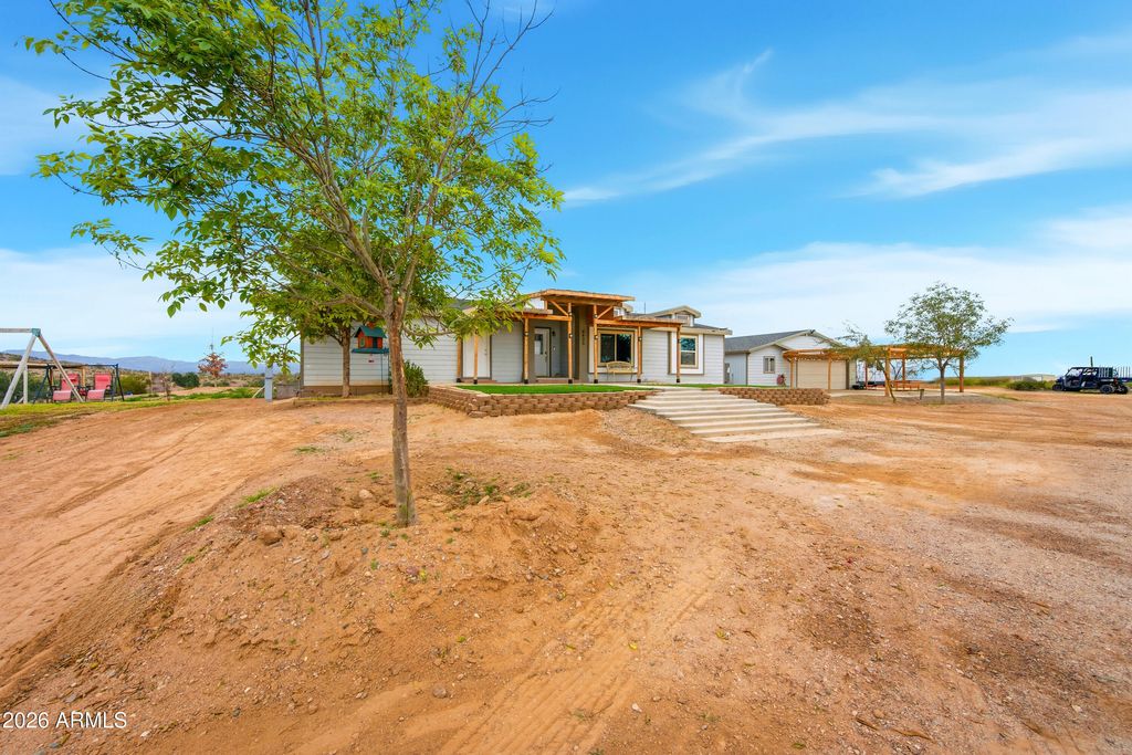 Image 1 of property listing at 4623 N 333RD Avenue, Tonopah, AZ 85354