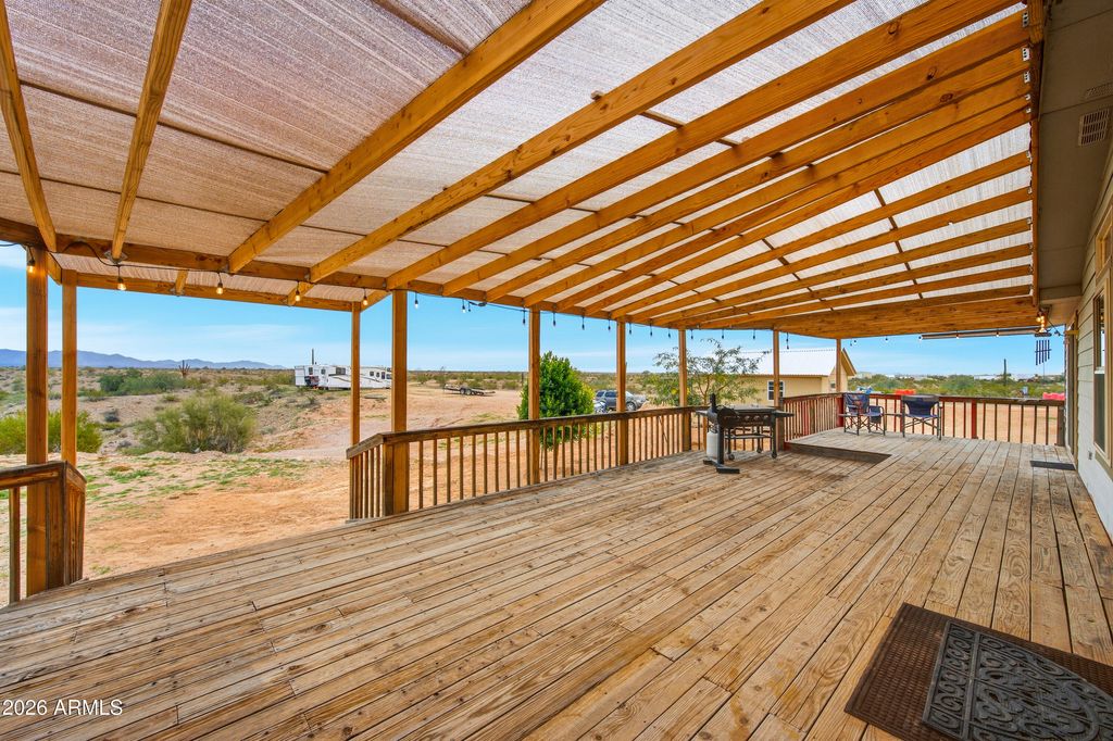 Image 23 of property listing at 4623 N 333RD Avenue, Tonopah, AZ 85354