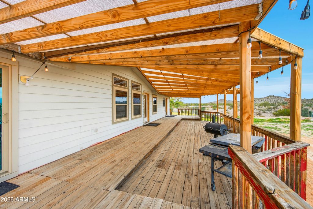Image 24 of property listing at 4623 N 333RD Avenue, Tonopah, AZ 85354