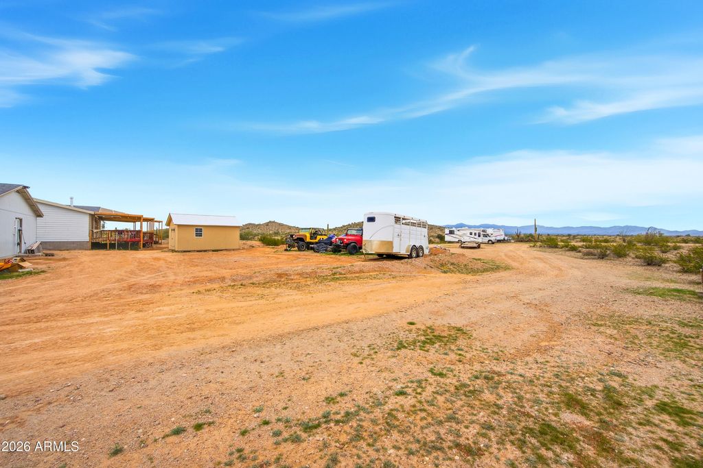 Image 30 of property listing at 4623 N 333RD Avenue, Tonopah, AZ 85354