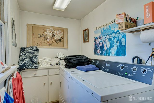 52 Spring Street, Metuchen, NJ 08840