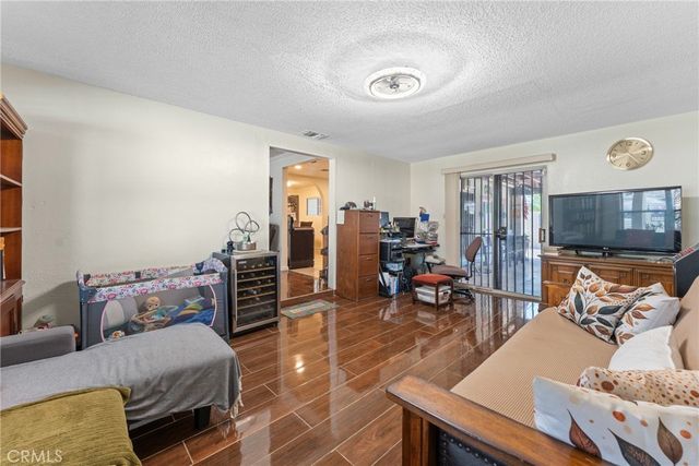 25479 Los Flores Drive, San Bernardino, CA 92404