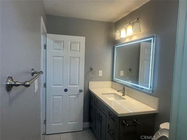 8932 Redwood, Fontana, CA 92335