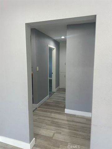 8932 Redwood, Fontana, CA 92335