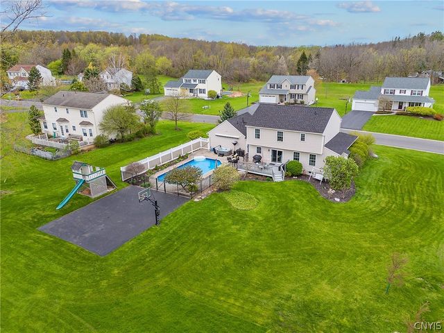 4796 Fawn Hill, Onondaga, NY 13215
