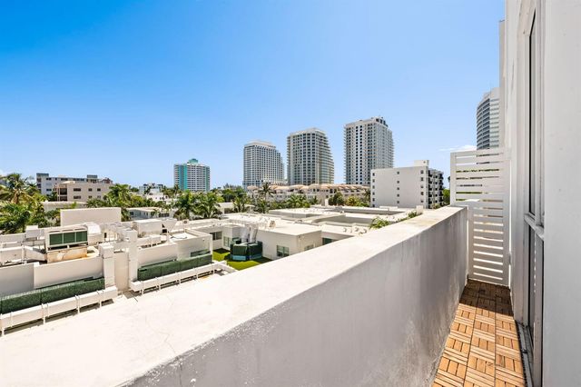 401 N Birch Road 409, Fort Lauderdale, FL 33304