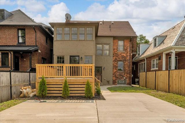 1794 Seyburn Street, Detroit, MI 48214