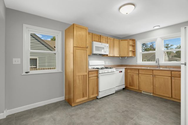 141 Stanley Street, West Saint Paul, MN 55118